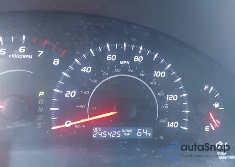 2010 Toyota Camry Le z USA, uszkodzony, nr VIN 4T4BF3EKXAR077084